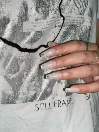 ネイル Ami 🦥のネイルデザイン