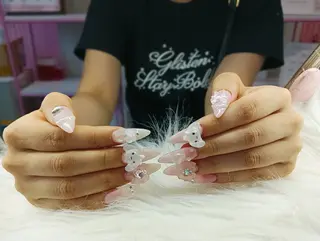 ネイル Naomi Nail所属・Naomi Nailのネイルデザイン