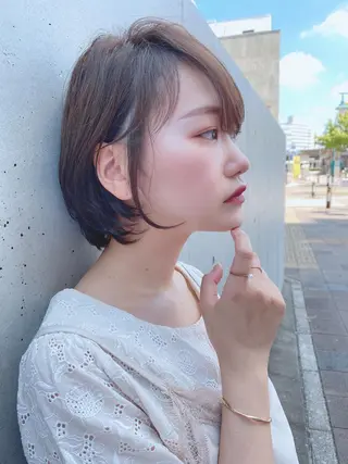 ショート カラー 明るい白髪染め専門店兵庫駅前店所属・山口 一馬のヘアスタイル