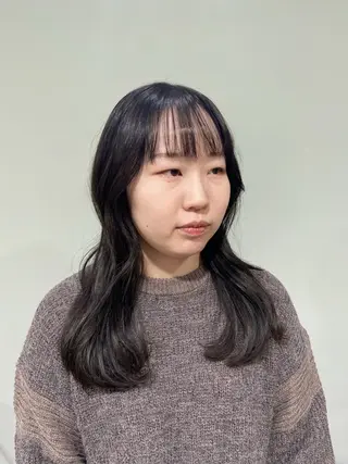 ロング atelier doux dimanche（アトリエ・ドゥー・ディマンシュ）所属・Fukamiレイヤー 透明感カラーのヘアスタイル