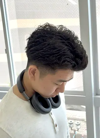 パーマ メンズ 韓国レイヤー🇰🇷 福澤　和嗣のヘアスタイル