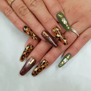 ネイル 河野ちえ (雑誌掲載サロン)のネイルデザイン