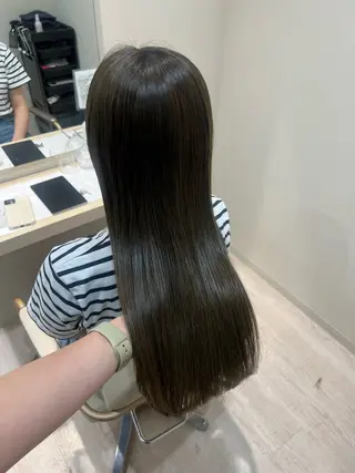 セミロング mina .のヘアスタイル