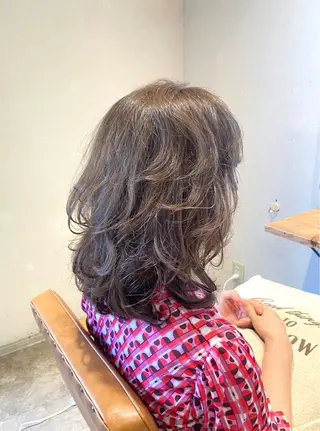 ミディアム ブリーチなしWカラー /酸性ストレート河本のヘアスタイル