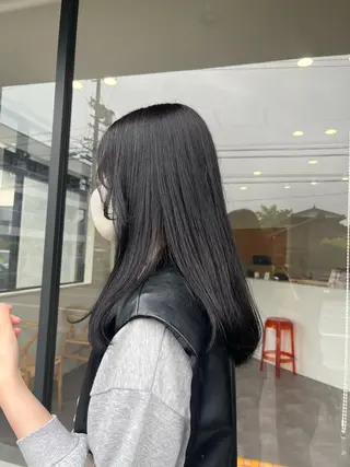 セミロング カラー 透明感カラー🌼 沙奈のヘアスタイル