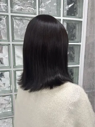 カラー 秋永 鈴のヘアスタイル
