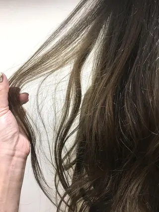 ロング カラー メンズ キッズ ネイル マツエク・マツパ 代表🎀 ふわモテ愛 され髪🩷yumiのヘアスタイル