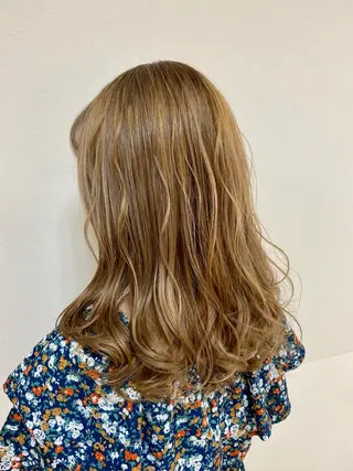 セミロング カラー ブリーチ指名No.1 Daikiのヘアスタイル
