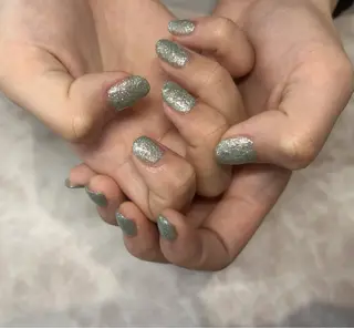 ネイル ネイルグラマラス 西新井店所属・高宮 菜乃のネイルデザイン