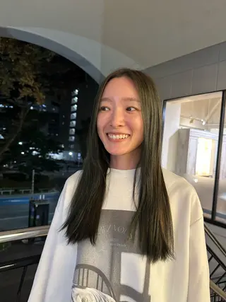 ロング カラー trip香椎店所属・田本 雛のヘアスタイル