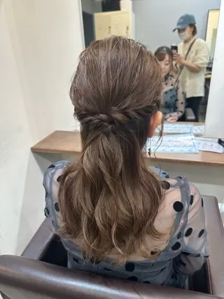 セミロング ヘアアレンジ 縮毛矯正+モテカラー 🎀✨MIHOのヘアスタイル