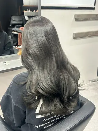 ロング カラー ヘアアレンジ Beleza原宿所属・MOMO艶髪 🩵モテカラーのヘアスタイル