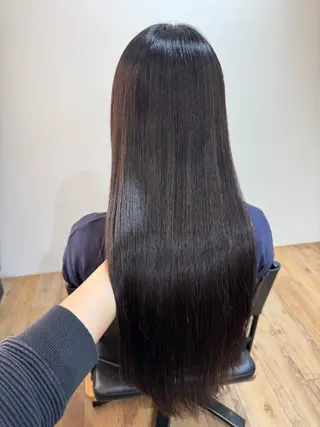 セミロング afloatkobe所属・美髪/髪質改善 川口凌弥のヘアスタイル