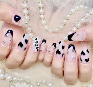 ネイル 🌷 Mooning 🌷のネイルデザイン