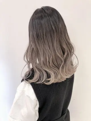 セミロング 公式 Ease by amble luxeのヘアスタイル