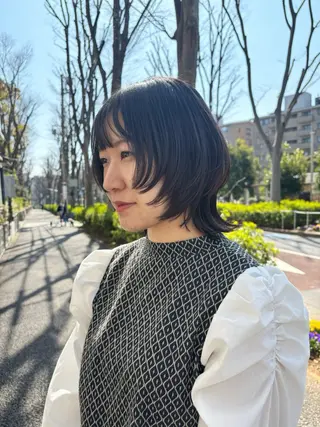 ミディアム 高橋 涼香のヘアスタイル