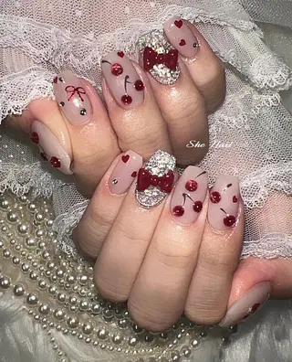 ネイル She   Nail所属・ISA_ BELLAのネイルデザイン