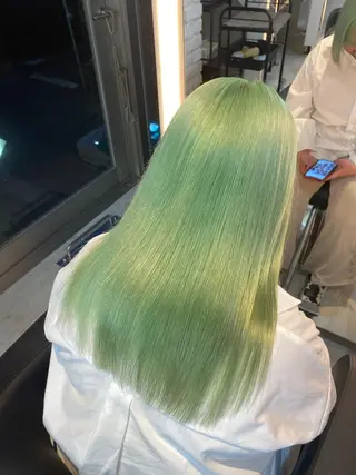 セミロング インク 美容院のヘアスタイル