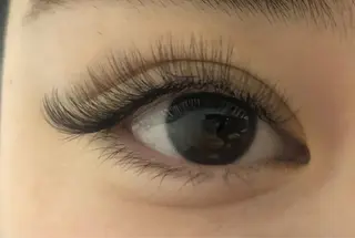 マツエク・マツパ NEON博多店 chinatsuのマツエク・マツパデザイン