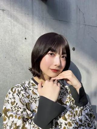 ミディアム カラー Henrietta  自由が丘所属・ベージュ/ブリーチ無 し/透明感/yukiのヘアスタイル