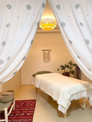 ニキビ・毛穴改善 🌿ハーブピーリングのエステ・リラクイメージ