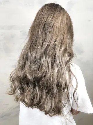 ロング カラー biscohair 髪にドラマを。のヘアスタイル