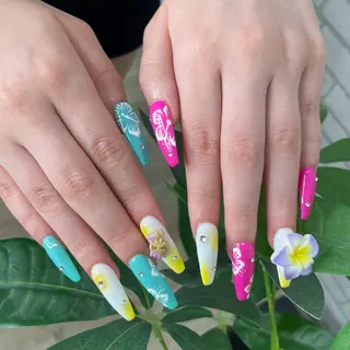 ネイル Atelier Nail所属・Atelier Ayaのネイルデザイン