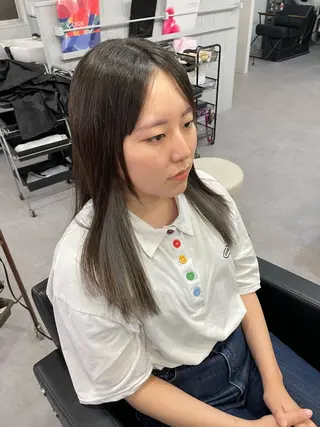 セミロング Cielro【 シェイロ 】所属・Cielro/ダブル カラー/西田咲希のヘアスタイル