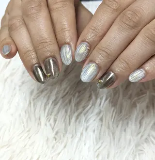 ネイル 會田 瑠衣のネイルデザイン