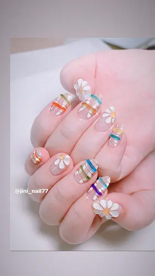 ネイル JINI NAIL所属・ジニ ネイルのネイルデザイン