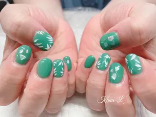 カラー ネイル 芦辺 香奈のネイルデザイン