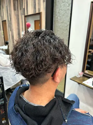 パーマ メンズ EDEN店長／ 短髪／パーマ職人🔥のヘアスタイル