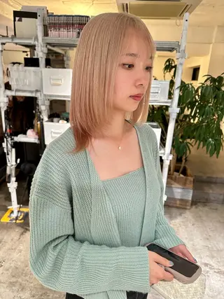 ミディアム カラー ✨艶ブリーチカラー ✨四ノ宮裕己のヘアスタイル