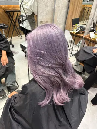 セミロング カラー KAEDE🌺Wカ ラー/ホワイトカラーのヘアスタイル