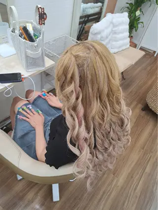 ロング ヘアアレンジ GLOSS 心斎橋 山上のヘアスタイル