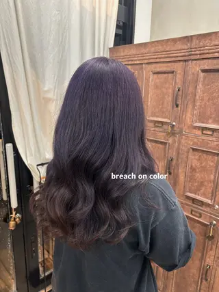 カラー ウエチ モモカのヘアスタイル