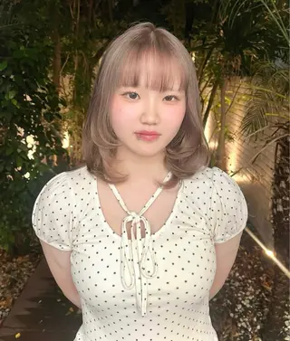 ミディアム カラー Beleza shibuya所属・柏木 理那のヘアスタイル