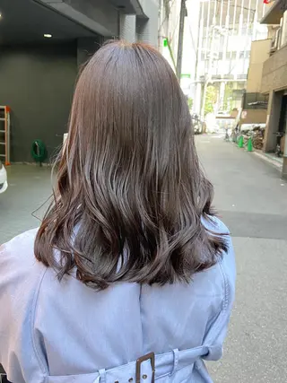 ロング カラー ノイシキ サキのヘアスタイル