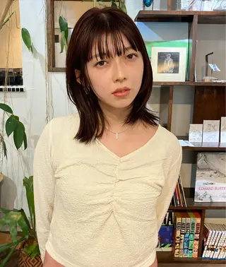 セミロング 金田 夏野のヘアスタイル