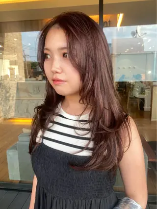 ロング カラー 谷川 あかりのヘアスタイル