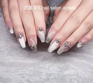 ネイル R inのネイルデザイン