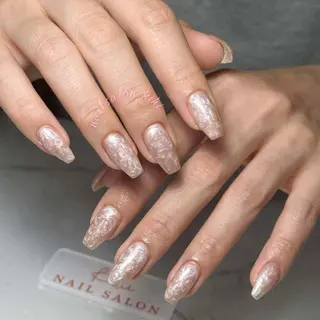 ネイル 💕鈴木ユリ パラジェル/オフ無料のネイルデザイン