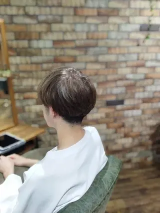 カラー 北林 弘展のヘアスタイル