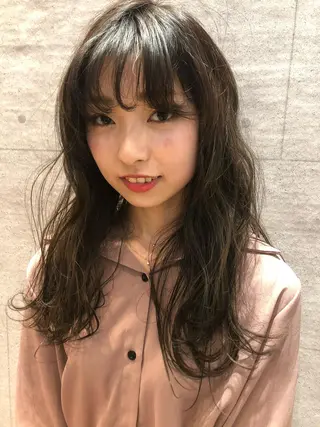 ロング カラー La  SHE's 天王寺店所属・マルヤマ リナのマツエク・マツパデザイン