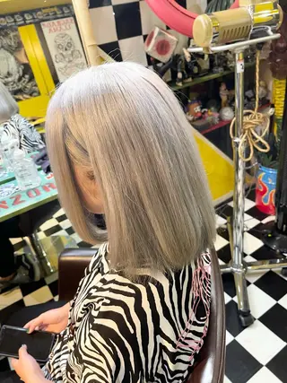 ミディアム luce所属・千代 夏輝のヘアスタイル