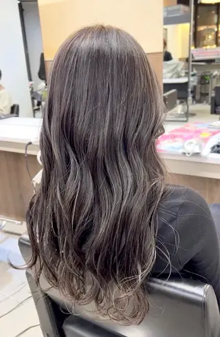 セミロング カラー 韓国ヘア🇰🇷 YUKINAのヘアスタイル