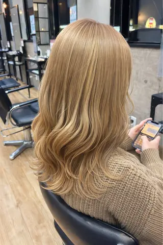 ロング カラー LIFE 本店所属・ハイトーン×レイヤー 🔥小林達哉のヘアスタイル