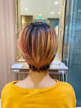 ショート カラー 古川 琴美のヘアスタイル