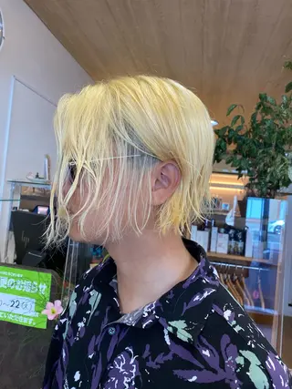 カラー キャプリコルヌ所属・岡 慎太郎のヘアスタイル