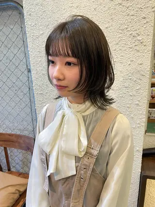 ミディアム カラー ハイトーン/レイヤー ハッシュカット/牧原のヘアスタイル